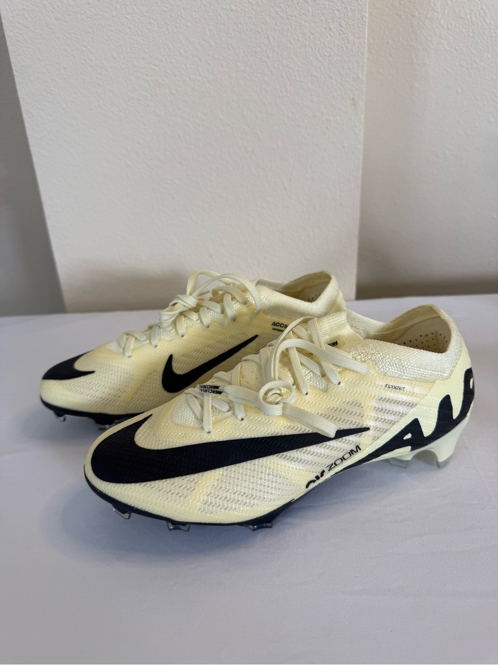 Nike Zoom Mercurial Vapor 15 Elite FG Boys Soccer Cleats Youth 4 New Box